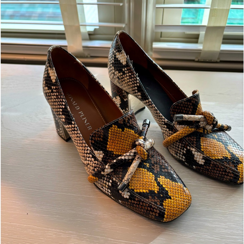Donald Pliner chunky heels
